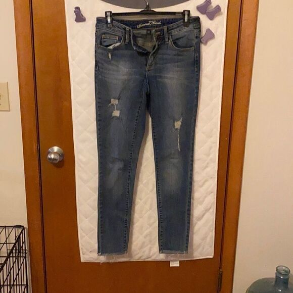 Skinny distressed jeans   - Picture 1 of 5